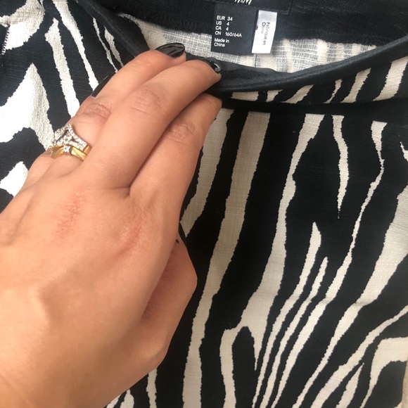 Zebra pattern mini skirt - Picture 3 of 3